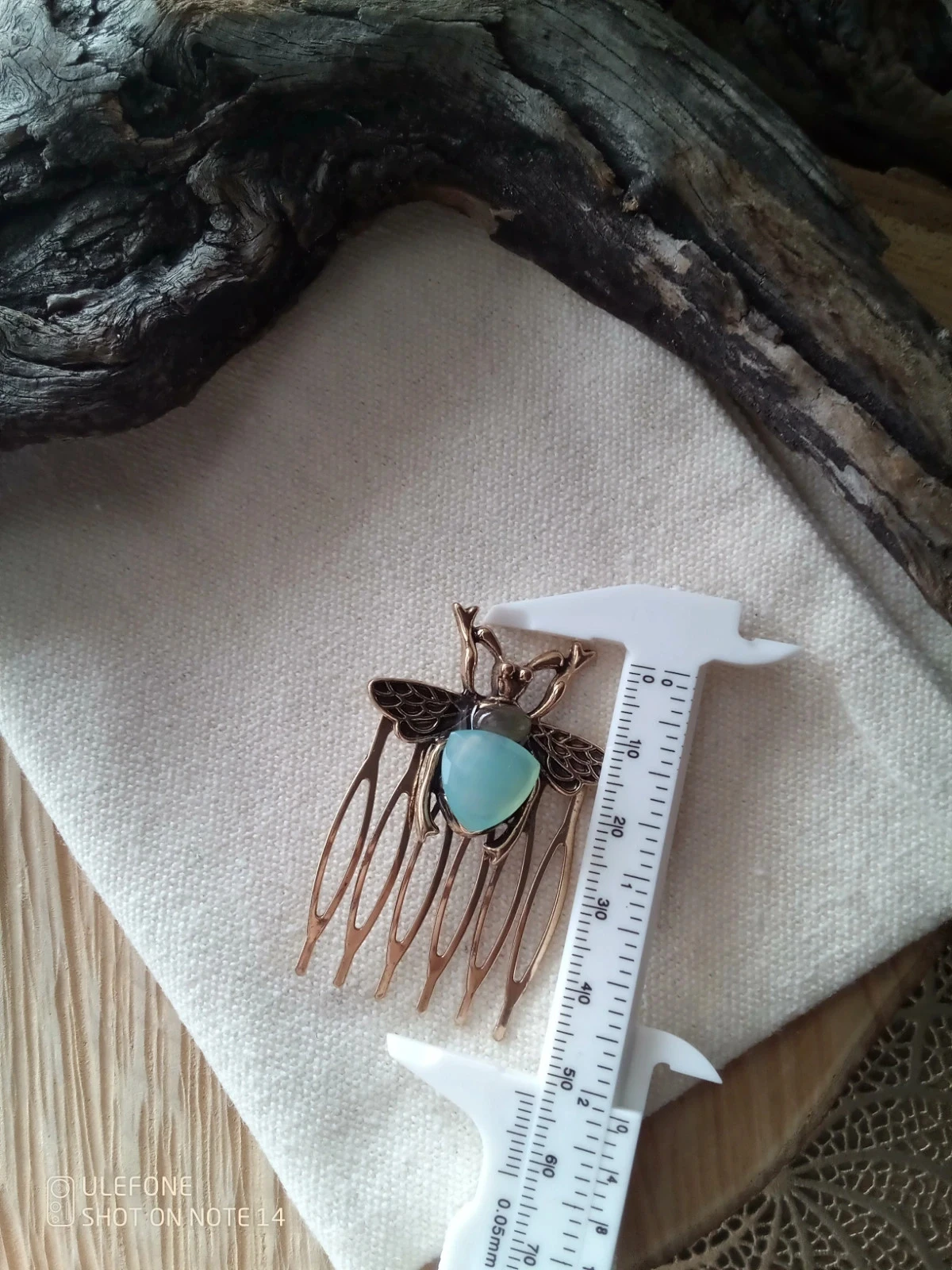 Barrette peigne bohème abeille pierres de calcédoine et la labradorite – photo 3